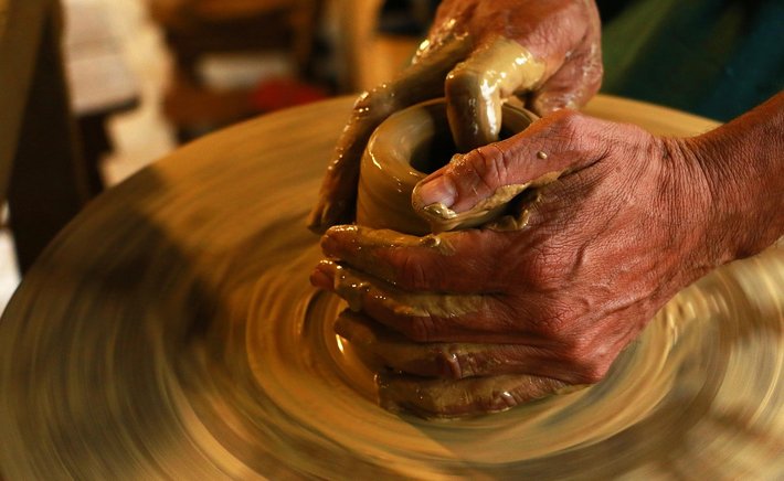 Cooking Beans in a Clay Pot: A Slow, Old Way